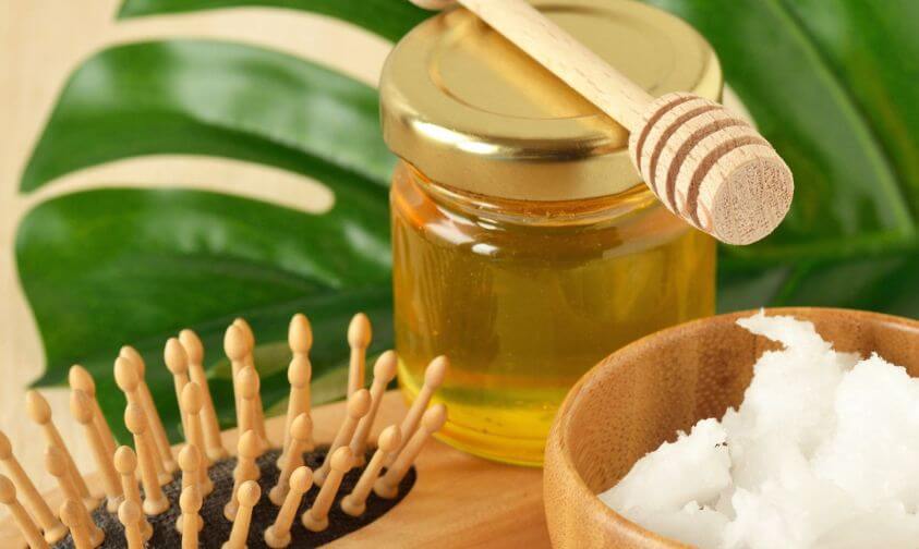 le miel pour les cheveux est une bonne façon d'adoucir et nourrir naturellement ses cheveux. Le résultat est satisfaisant et à une douceur éclatante.